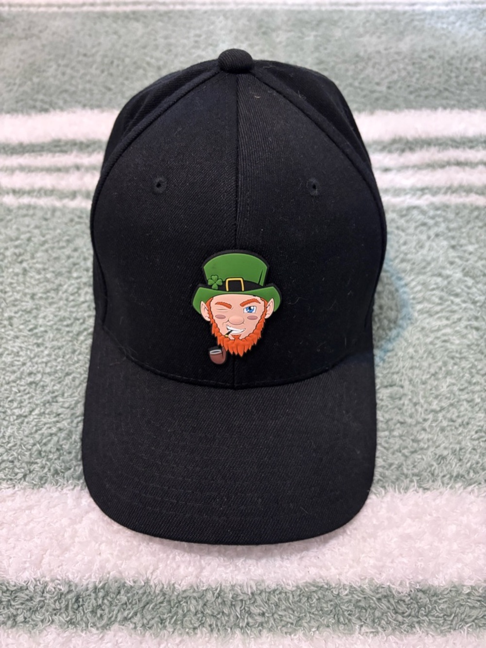 Branded Bills Black Baseball Cap with Green Leprechaun Patch L/XL Fitted